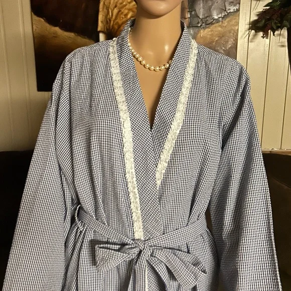 Eileen West • Large • Blue & White • Checkered • Floral • Embroidery • Robe